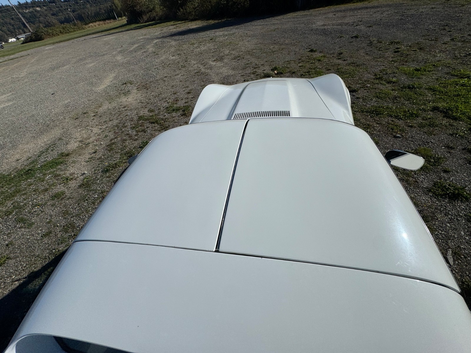 Chevrolet-Corvette-1976-12