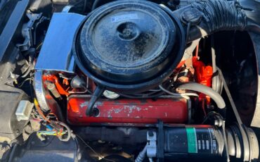 Chevrolet-Corvette-1976-22