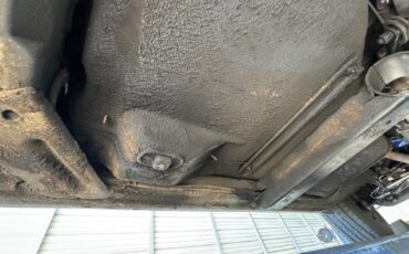 Chevrolet-Corvette-1976-27