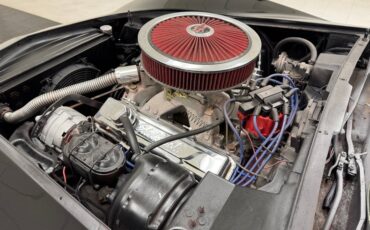 Chevrolet-Corvette-1976-Black-Black-19