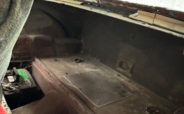 Chevrolet-Corvette-1976-Black-Black-41