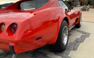 Chevrolet-Corvette-1976-Coupe-11