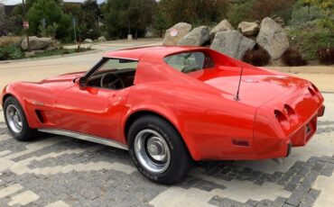Chevrolet-Corvette-1976-Coupe-12