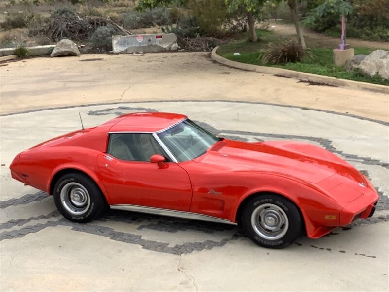 Chevrolet-Corvette-1976-Coupe-17