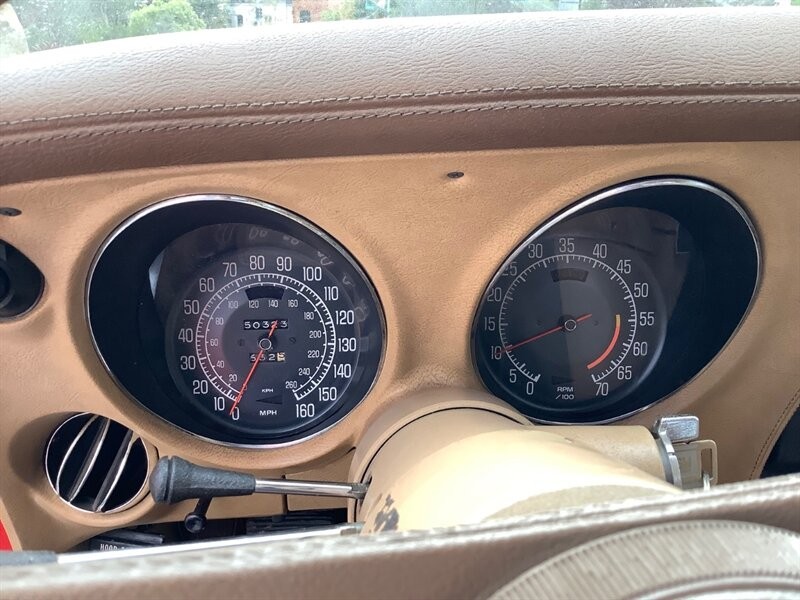 Chevrolet-Corvette-1976-Coupe-18