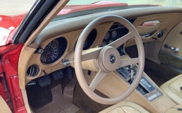 Chevrolet-Corvette-1976-Coupe-22