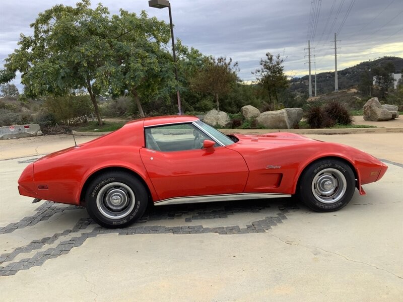 Chevrolet-Corvette-1976-Coupe-4