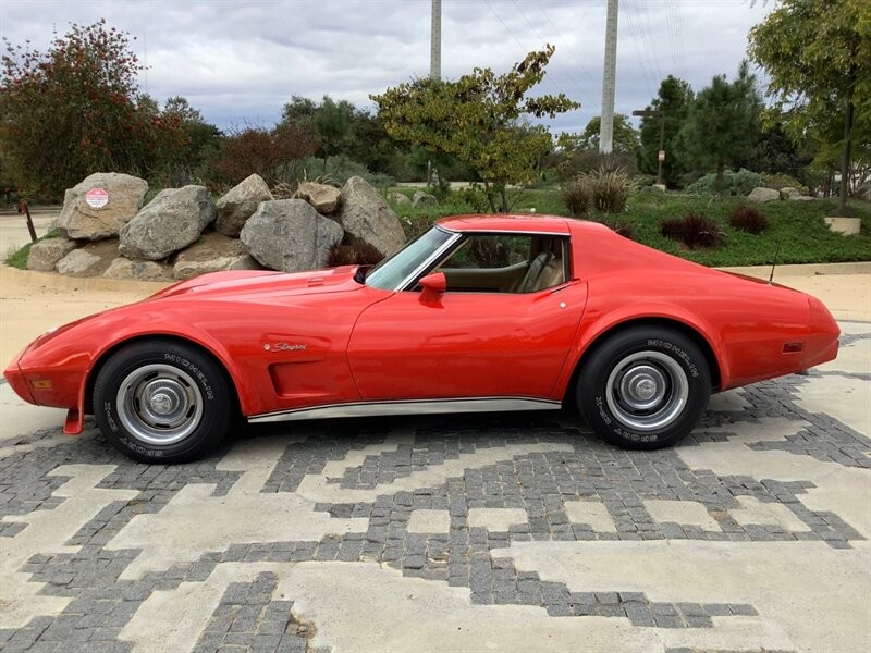 Chevrolet-Corvette-1976-Coupe-5