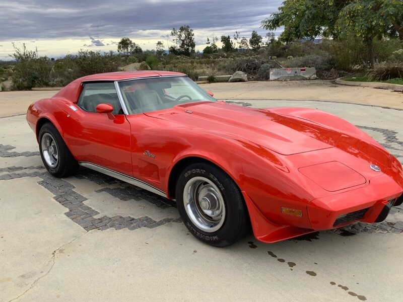 Chevrolet-Corvette-1976-Coupe-8