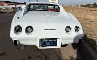 Chevrolet-Corvette-1977-20