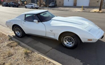 Chevrolet-Corvette-1977-29