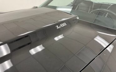 Chevrolet-Corvette-1977-Black-Black-15