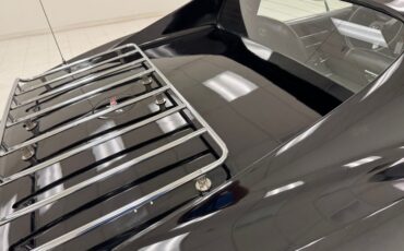 Chevrolet-Corvette-1977-Black-Black-2