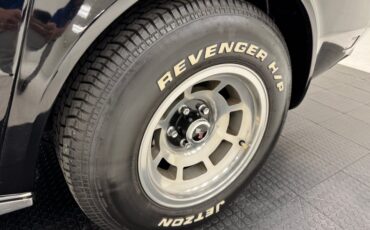 Chevrolet-Corvette-1977-Black-Black-20