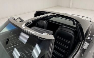 Chevrolet-Corvette-1977-Black-Black-28