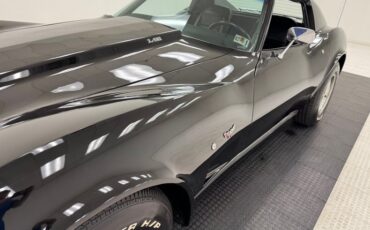 Chevrolet-Corvette-1977-Black-Black-30