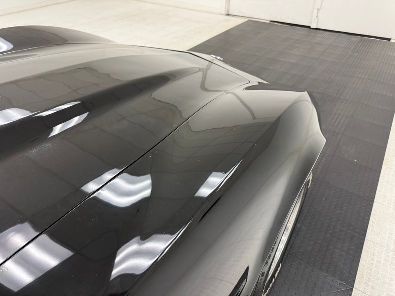 Chevrolet-Corvette-1977-Black-Black-42