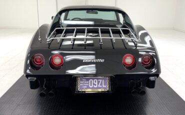 Chevrolet-Corvette-1977-Black-Black-6