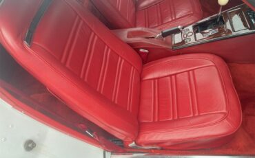 Chevrolet-Corvette-1977-White-Red-10