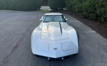 Chevrolet-Corvette-1978-2