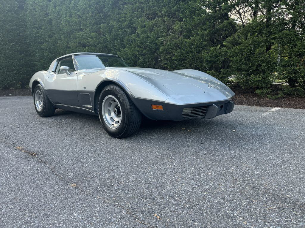 Chevrolet-Corvette-1978-4