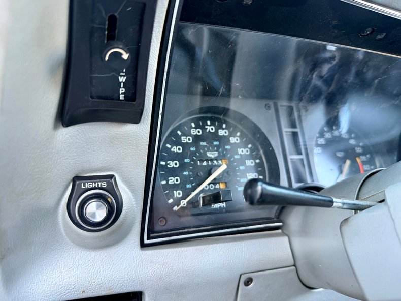 Chevrolet-Corvette-1978-Black-Silver-12