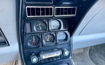 Chevrolet-Corvette-1978-Black-Silver-15