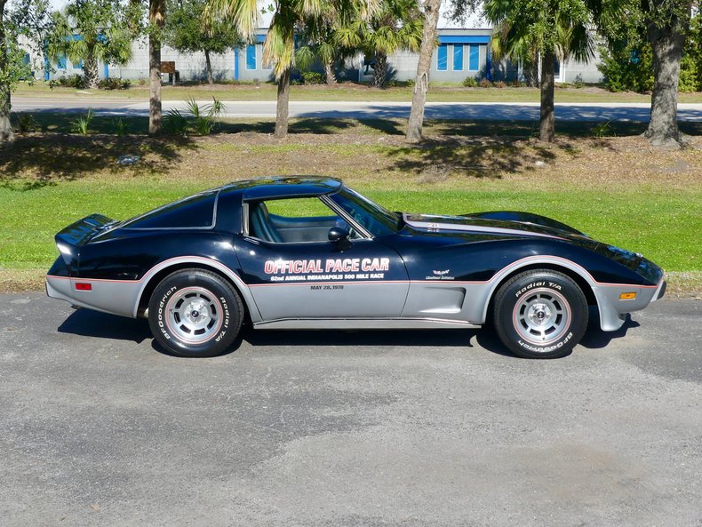 Chevrolet-Corvette-1978-Black-Silver-31