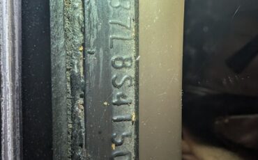 Chevrolet-Corvette-1978-Brown-Brown-9