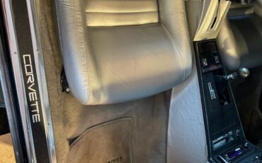 Chevrolet-Corvette-1978-Coupe-13