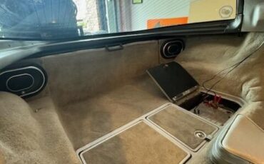 Chevrolet-Corvette-1978-Coupe-15