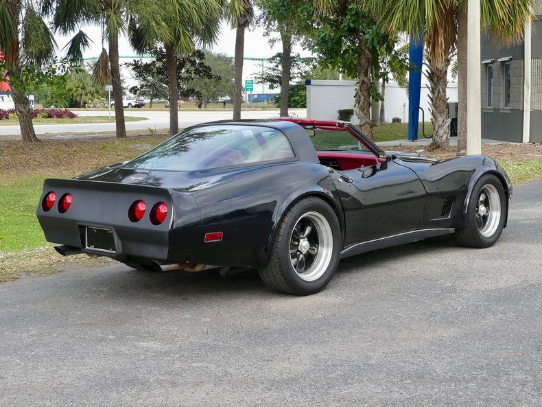 Chevrolet-Corvette-1979-Black-Red-14