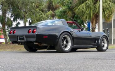 Chevrolet-Corvette-1979-Black-Red-16