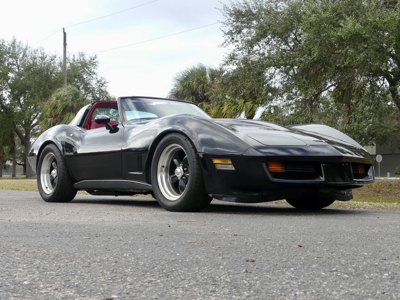 Chevrolet-Corvette-1979-Black-Red-21