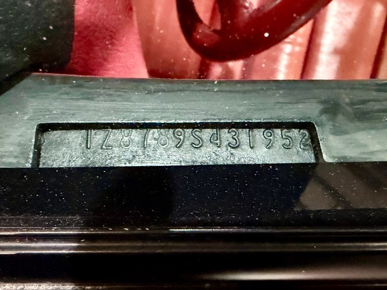 Chevrolet-Corvette-1979-Black-Red-25