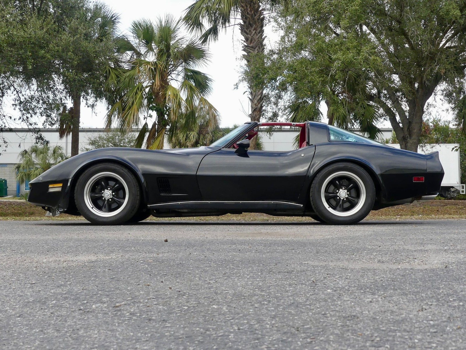 Chevrolet-Corvette-1979-Coupe-14