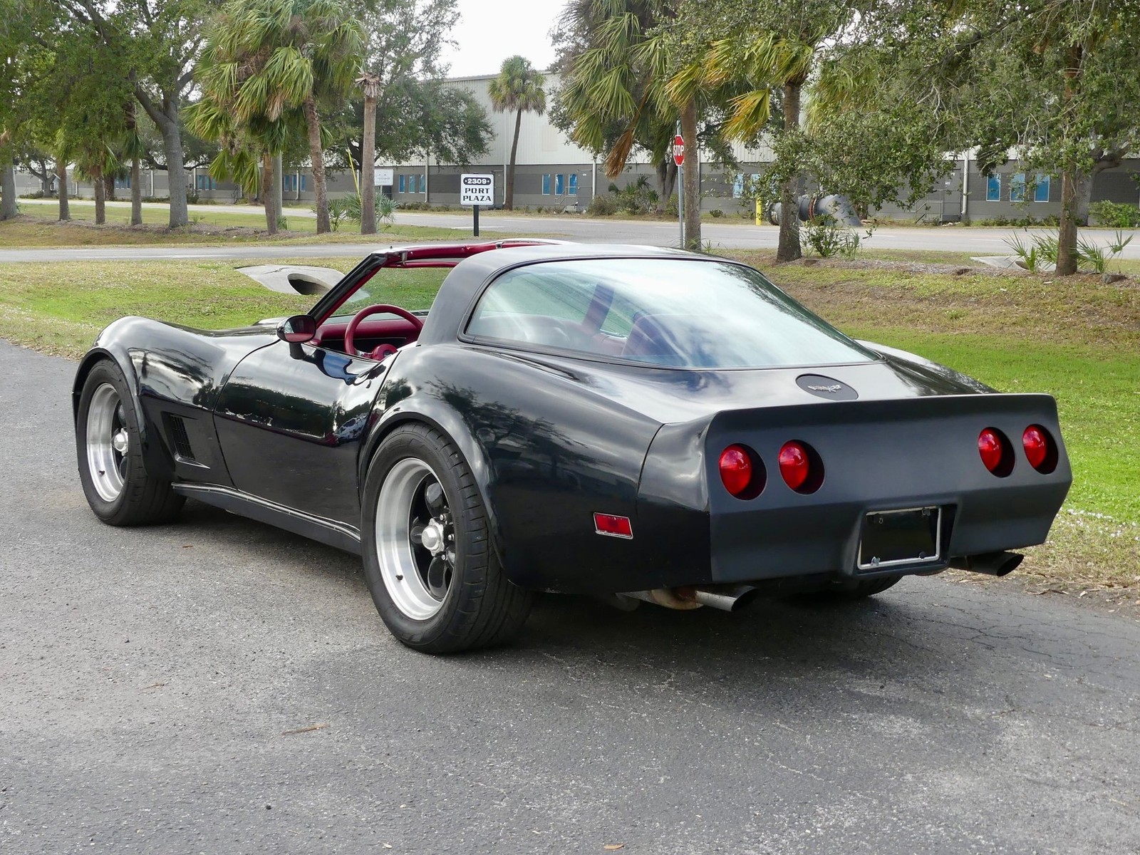 Chevrolet-Corvette-1979-Coupe-15