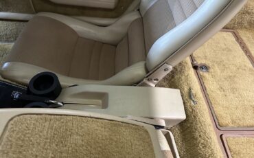 Chevrolet-Corvette-1980-8