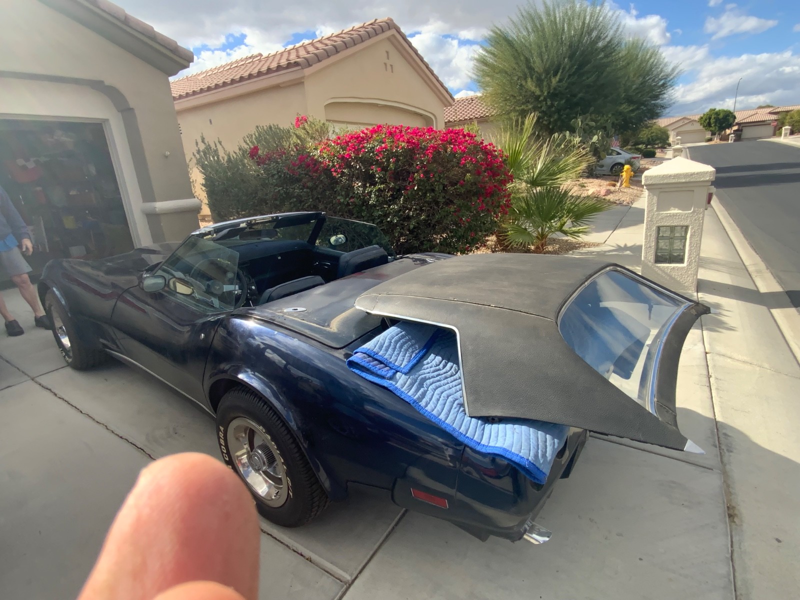 Chevrolet-Corvette-1981-Convertible-1