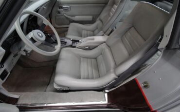 Chevrolet-Corvette-1982-Coupe-20