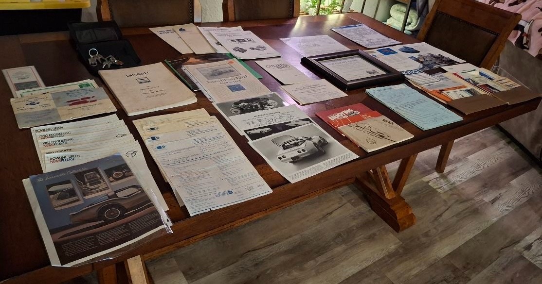 Chevrolet-Corvette-1982-Coupe-21