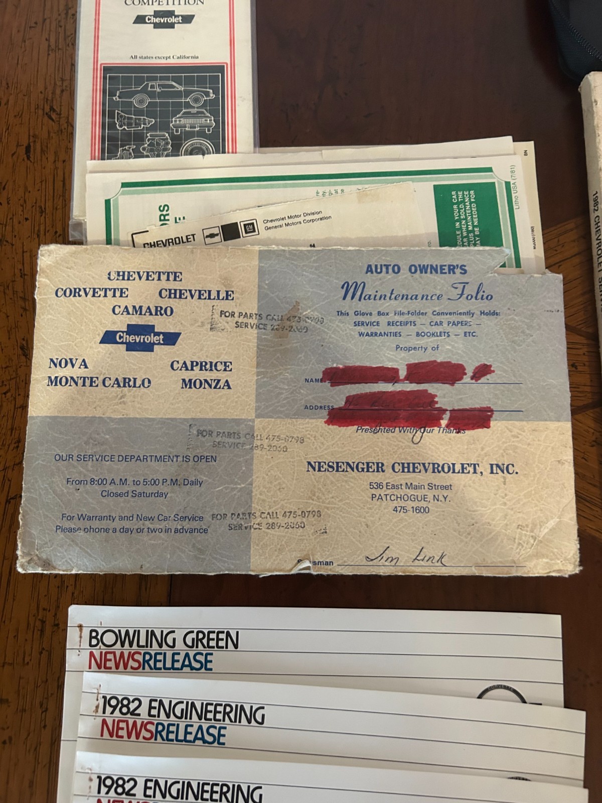 Chevrolet-Corvette-1982-Coupe-23