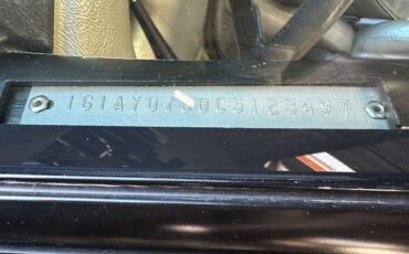 Chevrolet-Corvette-1982-Coupe-23