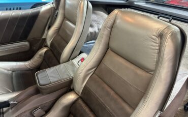 Chevrolet-Corvette-1982-Coupe-27