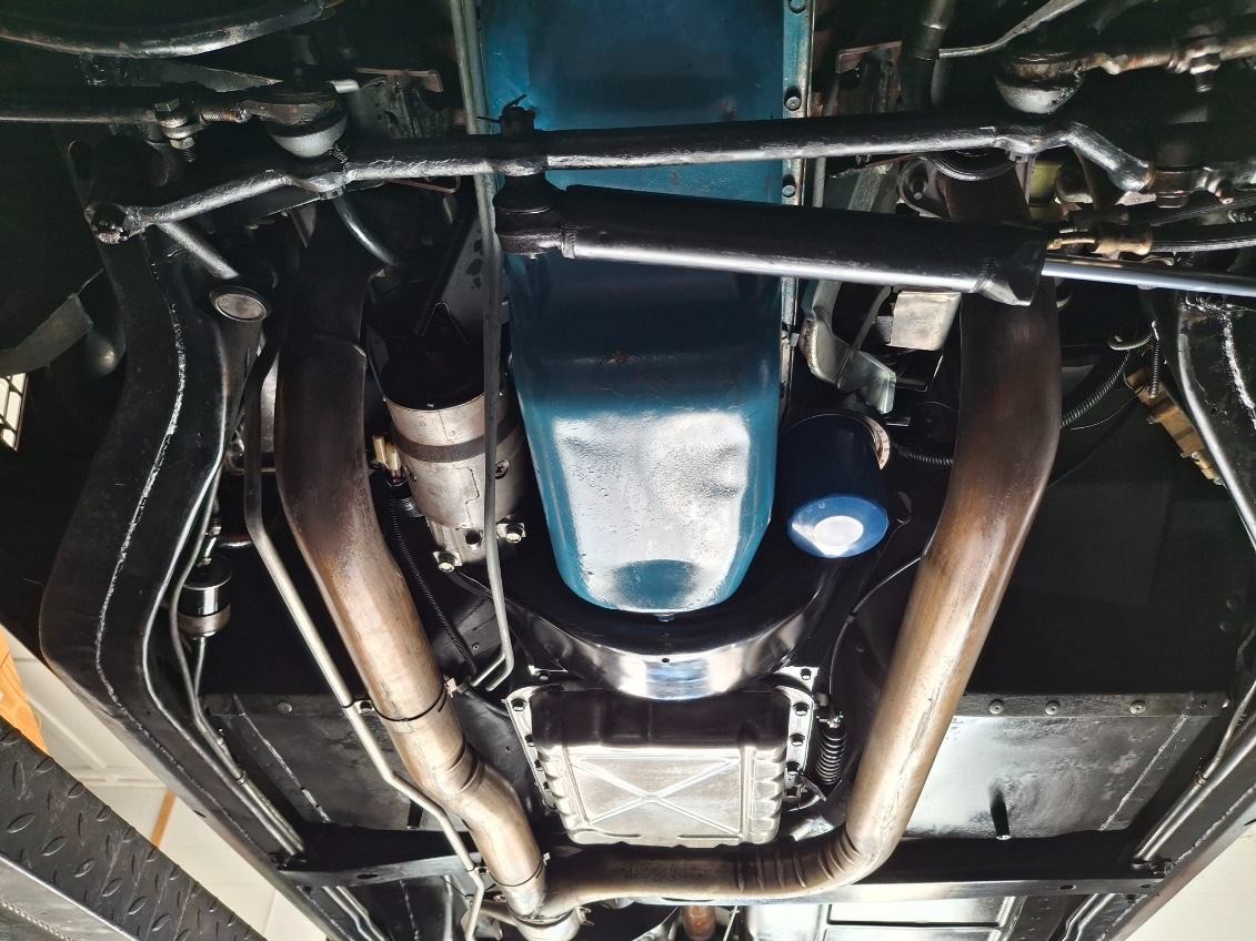 Chevrolet-Corvette-1982-Coupe-32