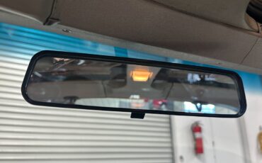 Chevrolet-Corvette-1982-Coupe-35