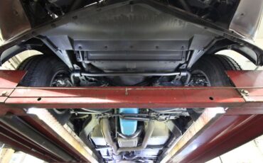 Chevrolet-Corvette-1982-Coupe-36