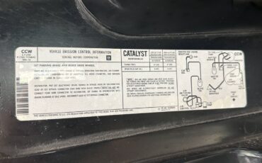 Chevrolet-Corvette-1982-Coupe-39