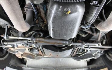 Chevrolet-Corvette-1982-Silver-Gray-47