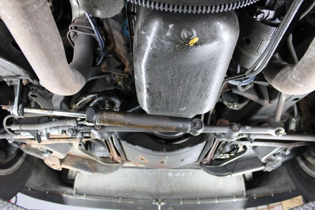 Chevrolet-Corvette-1982-Silver-Gray-47